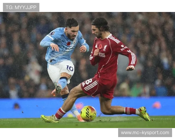 利物浦与曼城在联赛中激烈争夺榜首，利物浦对曼城谁胜